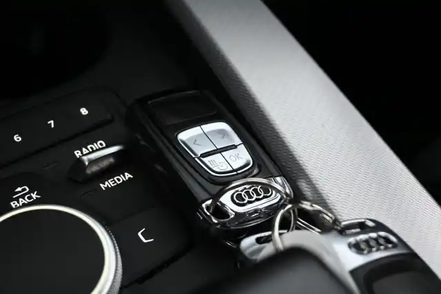 Musta Farmari, Audi A4 – KSC-237