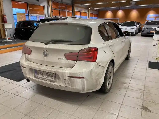 Valkoinen Viistoperä, BMW 118 – KSC-366