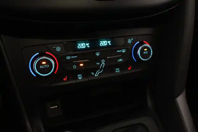 Valkoinen Viistoperä, Ford Focus – KSN-370