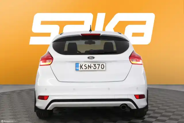 Valkoinen Viistoperä, Ford Focus – KSN-370