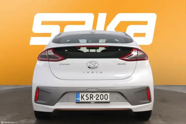 Valkoinen Viistoperä, Hyundai IONIQ electric – KSR-200