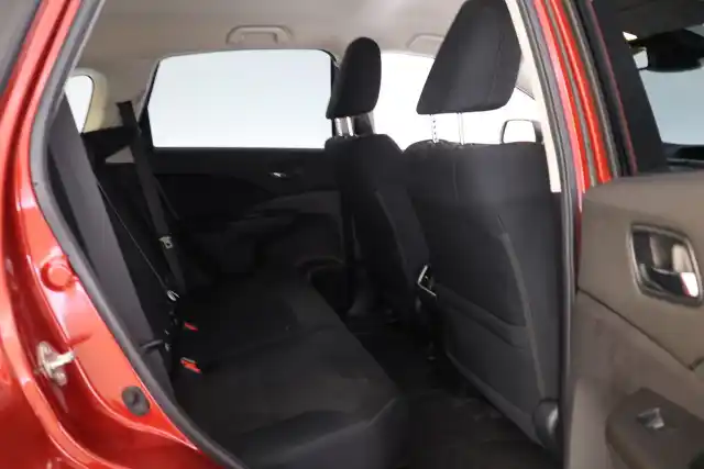 Punainen Maastoauto, Honda CR-V – KSR-268