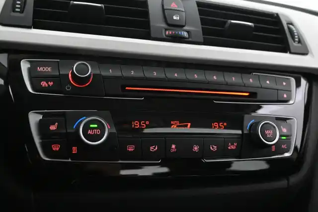 Valkoinen Sedan, BMW 330 Gran Turismo – KSS-162