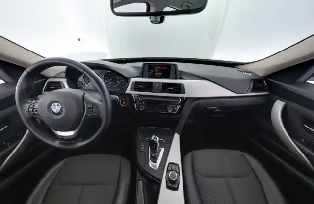 Valkoinen Sedan, BMW 330 Gran Turismo – KSS-162