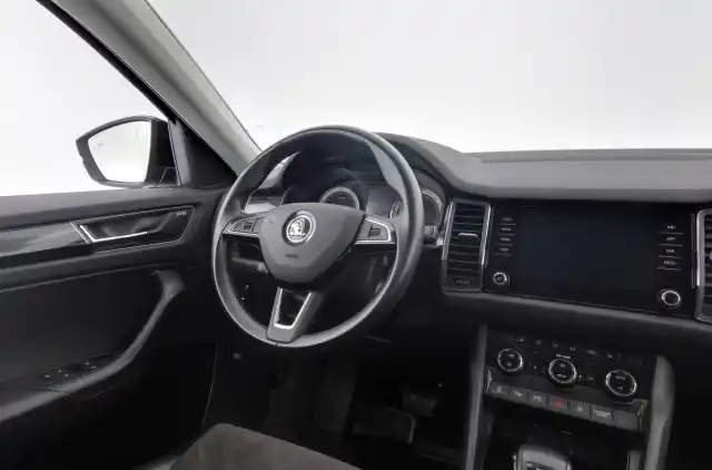 Musta Maastoauto, Skoda Kodiaq – KSU-587