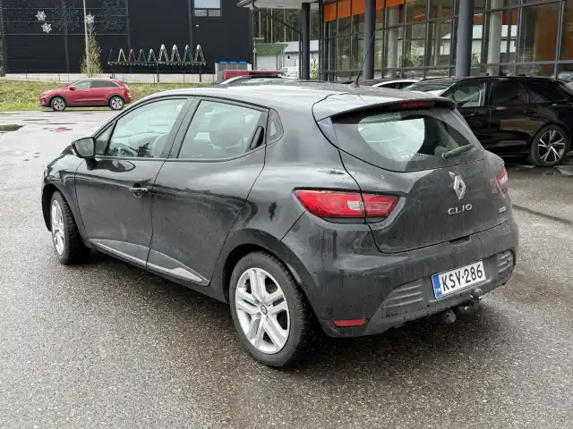 Musta Viistoperä, Renault Clio – KSV-286
