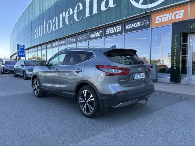 Harmaa Maastoauto, Nissan Qashqai – KSV-637