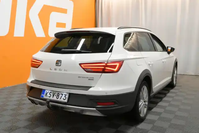 Valkoinen Farmari, Seat Leon X-Perience – KSV-873