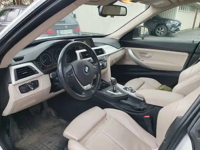 Valkoinen Sedan, BMW 318 Gran Turismo – KSZ-260
