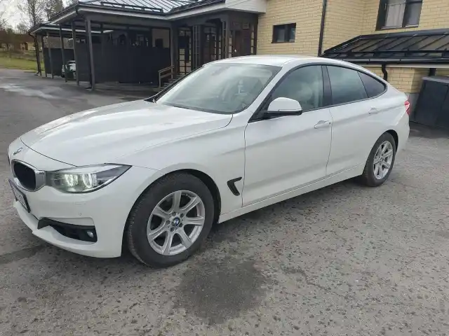 Valkoinen Sedan, BMW 318 Gran Turismo – KSZ-260