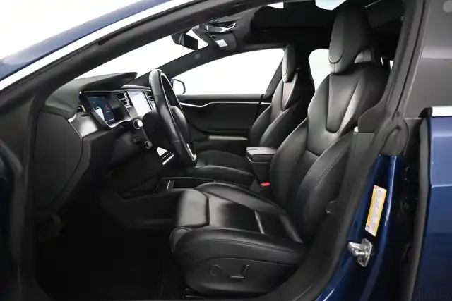 Sininen Sedan, Tesla Model S – KTB-177