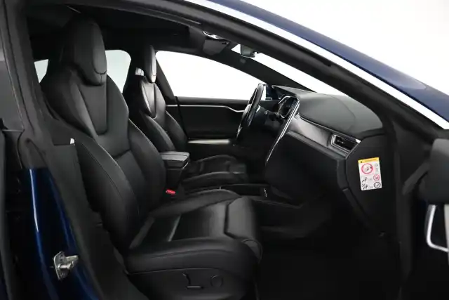 Sininen Sedan, Tesla Model S – KTB-177