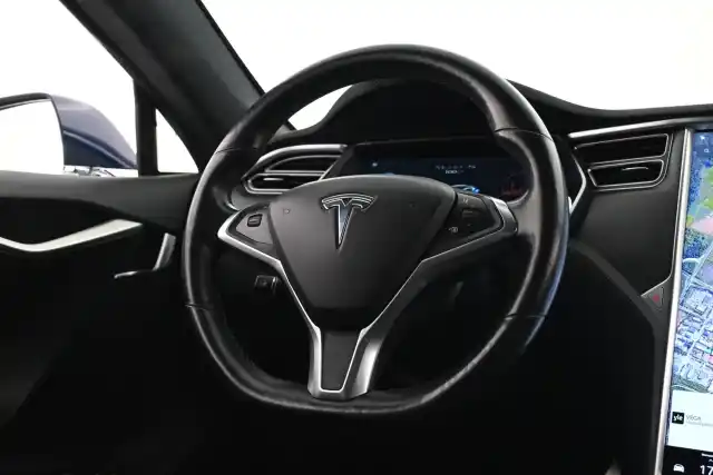 Sininen Sedan, Tesla Model S – KTB-177