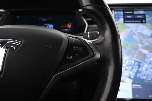 Sininen Sedan, Tesla Model S – KTB-177