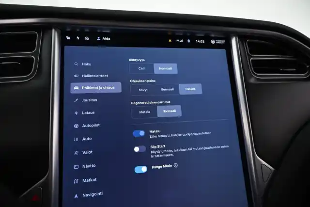 Sininen Sedan, Tesla Model S – KTB-177