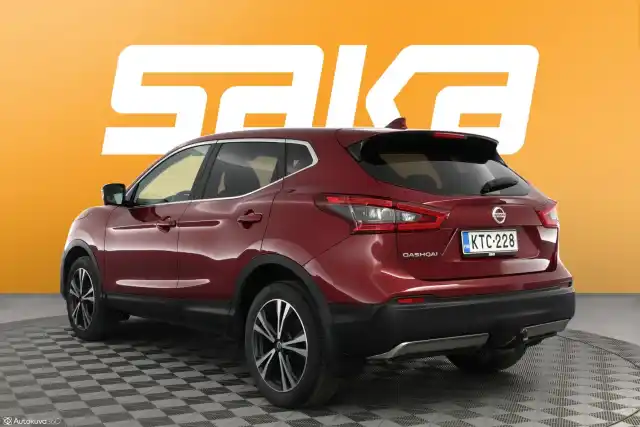 Punainen Maastoauto, Nissan Qashqai – KTC-228
