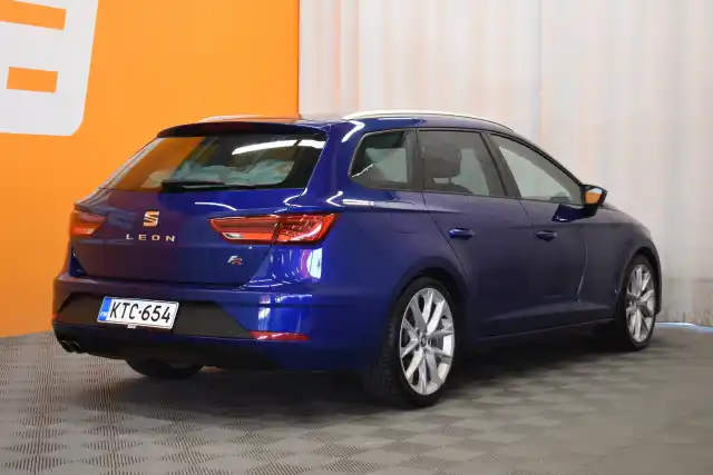 Sininen Farmari, Seat Leon ST – KTC-654