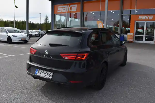 Musta Farmari, Seat Leon ST – KTC-660