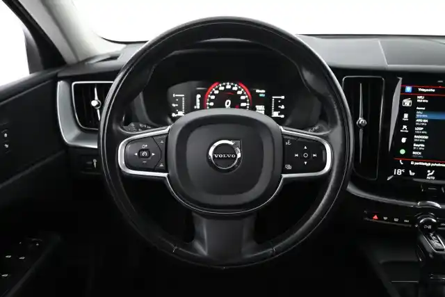 Musta Maastoauto, Volvo XC60 – KTE-911