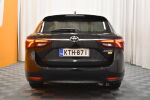 Musta Farmari, Toyota Avensis – KTH-871, kuva 7