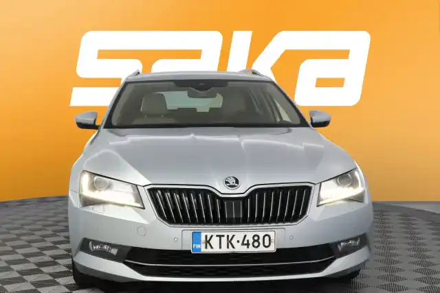 Harmaa Farmari, Skoda Superb – KTK-480