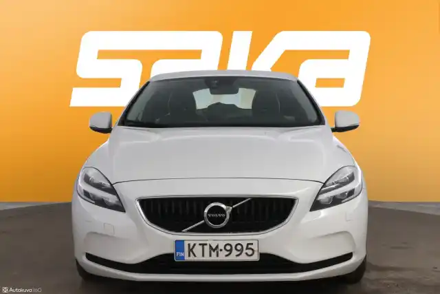 Valkoinen Viistoperä, Volvo V40 – KTM-995