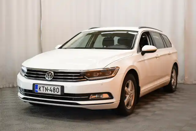 Valkoinen Farmari, Volkswagen Passat – KTN-480