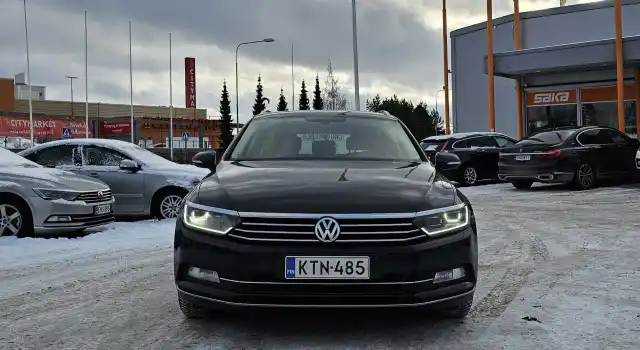 Musta Farmari, Volkswagen Passat – KTN-485