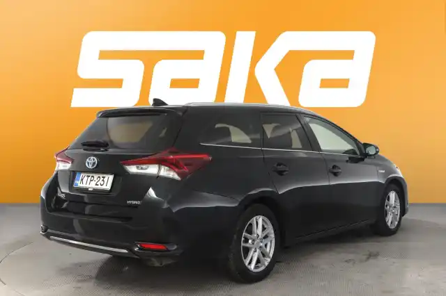 Musta Farmari, Toyota Auris – KTP-231