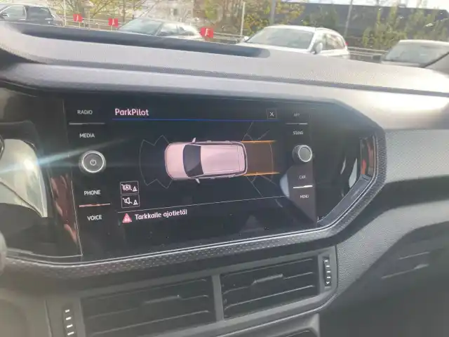 Musta Maastoauto, Volkswagen T-Cross – KTR-124