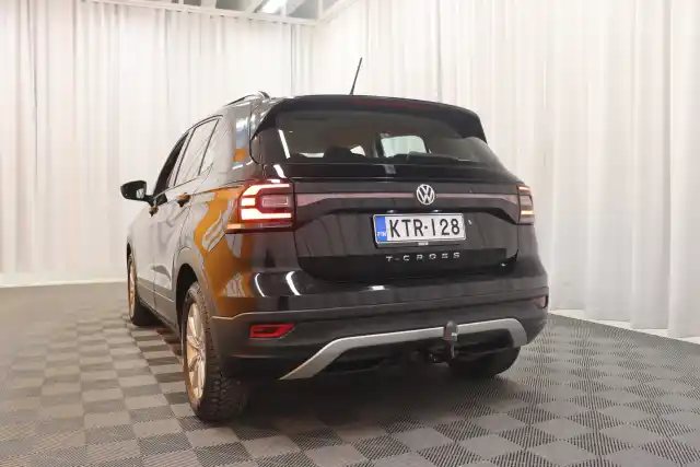 Musta Maastoauto, Volkswagen T-Cross – KTR-128