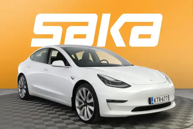 Valkoinen Sedan, Tesla Model 3 – KTR-677