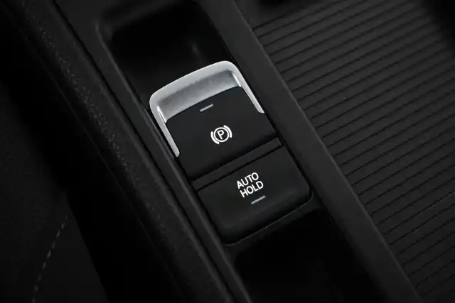 Punainen Farmari, Volkswagen Golf – KTS-873