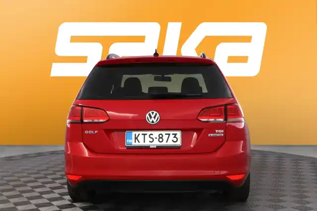Punainen Farmari, Volkswagen Golf – KTS-873