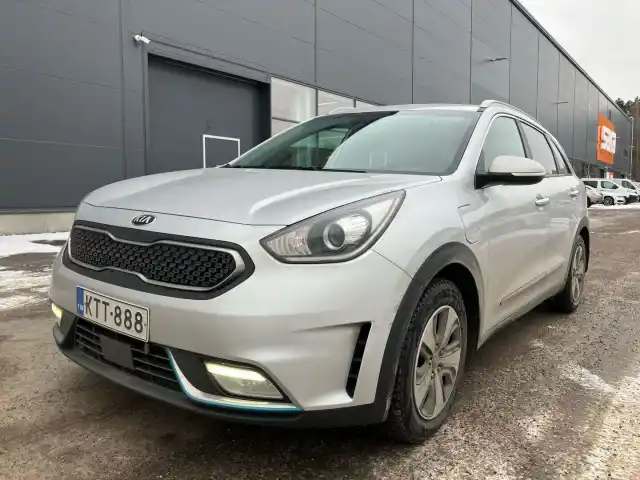 Harmaa Farmari, Kia Niro – KTT-888