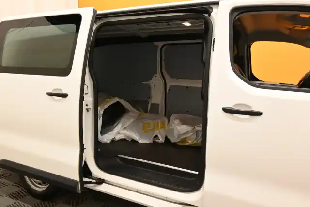 Valkoinen Pakettiauto, Toyota Proace – KTU-286