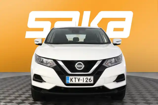 Valkoinen Maastoauto, Nissan Qashqai – KTV-126