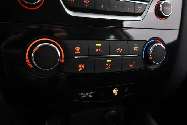 Valkoinen Maastoauto, Nissan Qashqai – KTV-126