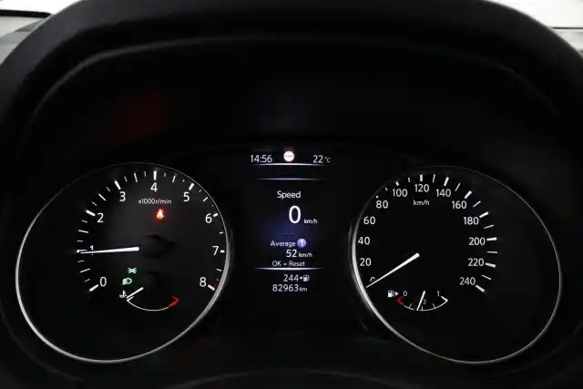 Valkoinen Maastoauto, Nissan Qashqai – KTV-126