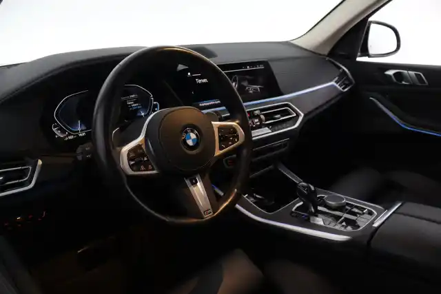 Harmaa Maastoauto, BMW X5 – KTV-275