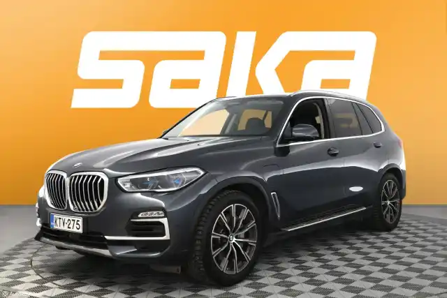 Harmaa Maastoauto, BMW X5 – KTV-275