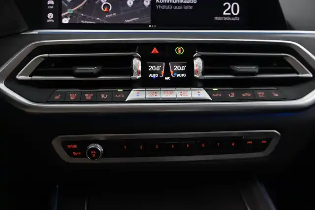 Harmaa Maastoauto, BMW X5 – KTV-275