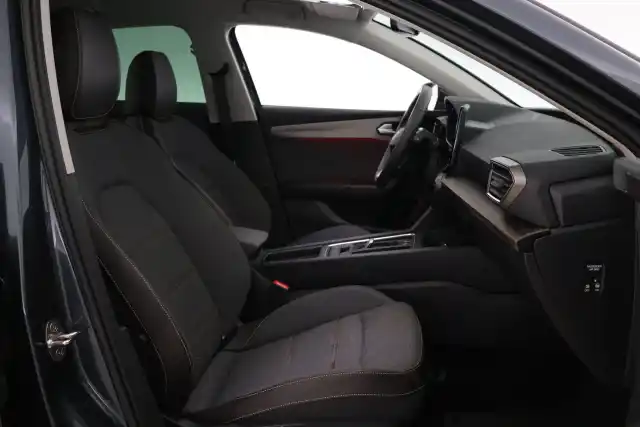 Harmaa Viistoperä, Seat Leon – KTV-301