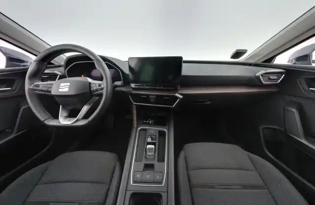 Harmaa Viistoperä, Seat Leon – KTV-301