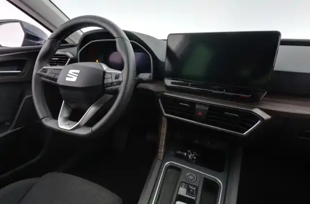 Harmaa Viistoperä, Seat Leon – KTV-301