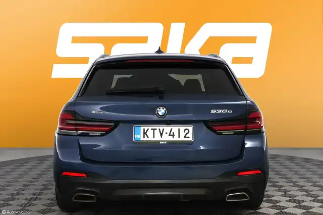 Sininen Farmari, BMW 530 – KTV-412