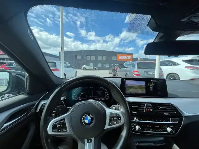 Musta Farmari, BMW 530 – KTV-424