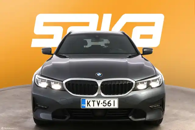 Harmaa Farmari, BMW 330 – KTV-561