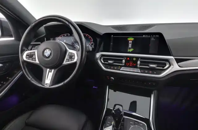 Harmaa Farmari, BMW 330 – KTV-561