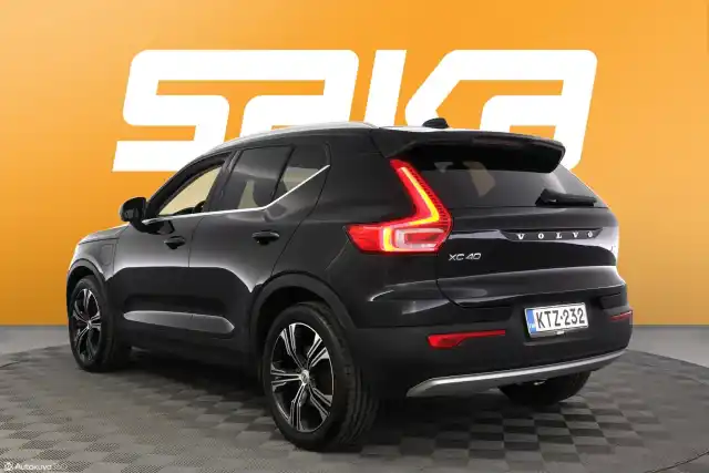 Musta Maastoauto, Volvo XC40 – KTZ-232
